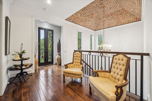 5303 Grand Lake Street, Bellaire, TX 77401