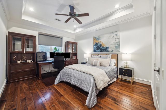 5303 Grand Lake Street, Bellaire, TX 77401