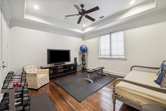 5303 Grand Lake Street, Bellaire, TX 77401