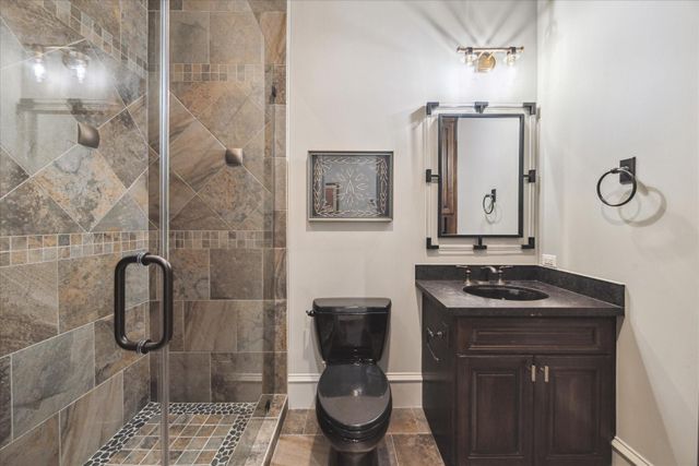 5303 Grand Lake Street, Bellaire, TX 77401