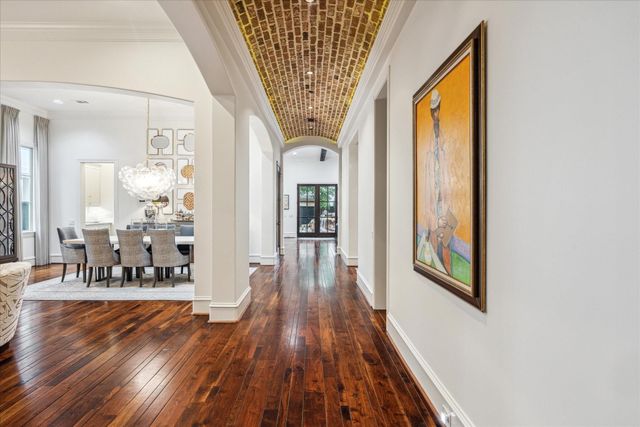 5303 Grand Lake Street, Bellaire, TX 77401