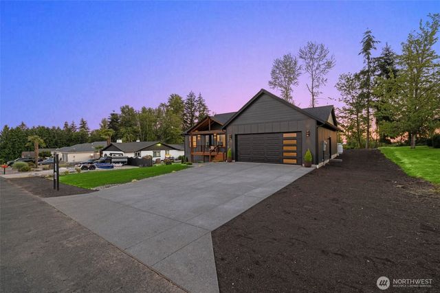 25716 99th Avenue E, Graham, WA 98338