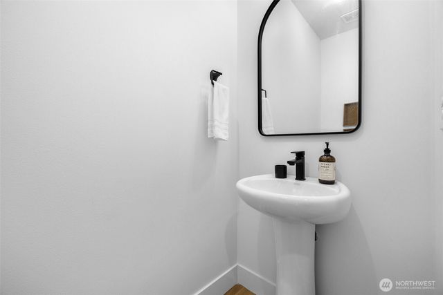 25716 99th Avenue E, Graham, WA 98338