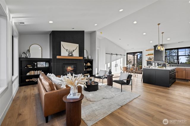 25716 99th Avenue E, Graham, WA 98338