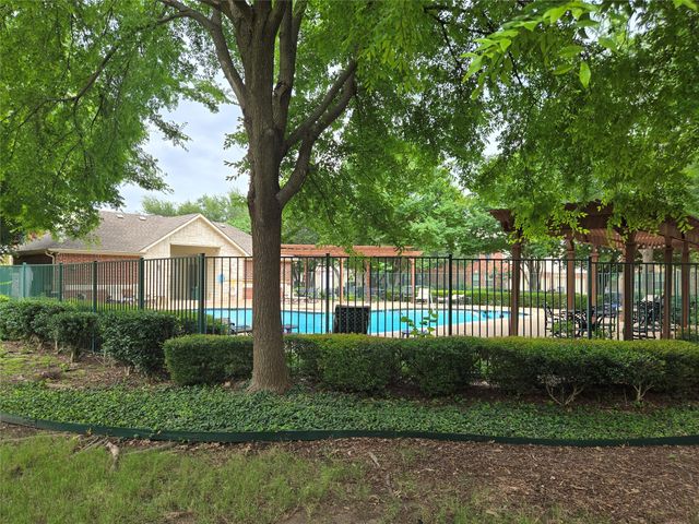 4082 Kyndra Circle, Richardson, TX 75082