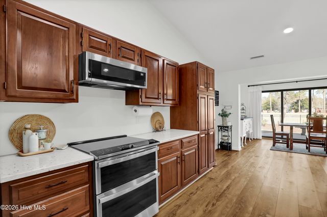 326 S Belvedere Drive, Hampstead, NC 28443