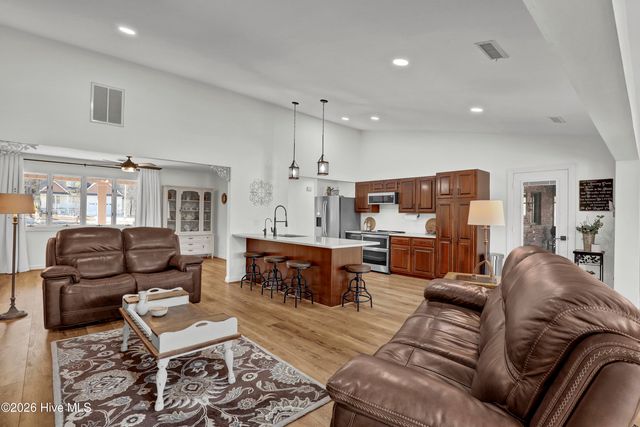 326 S Belvedere Drive, Hampstead, NC 28443