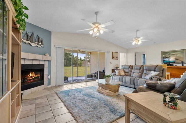 6404 68TH DRIVE E, Palmetto, FL 34221