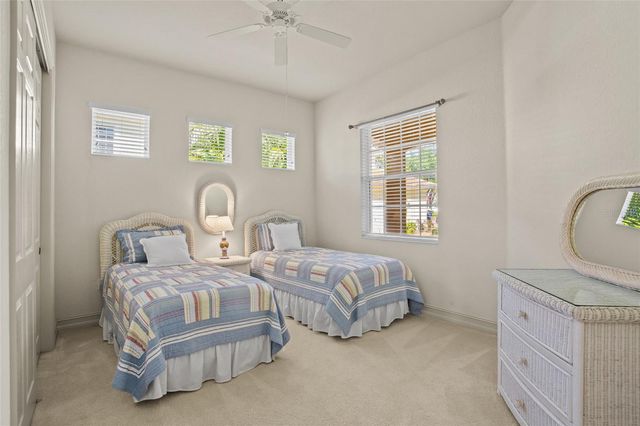 26207 AVENIDA LAS COLINAS, Howey In The Hills, FL 34737