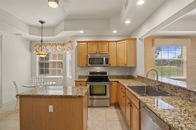 26207 AVENIDA LAS COLINAS, Howey In The Hills, FL 34737