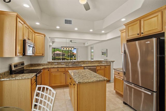 26207 AVENIDA LAS COLINAS, Howey In The Hills, FL 34737