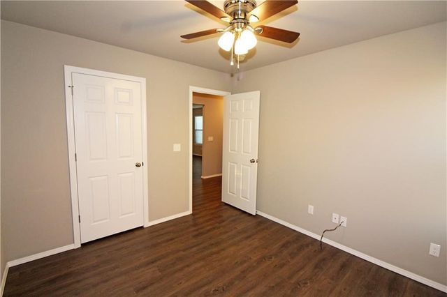 5003 SW Fieldstone Boulevard 1&2, Bentonville, AR 72712
