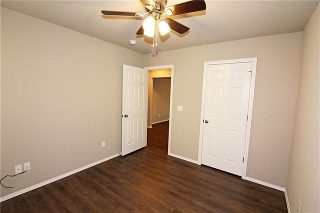 5003 SW Fieldstone Boulevard 1&2, Bentonville, AR 72712