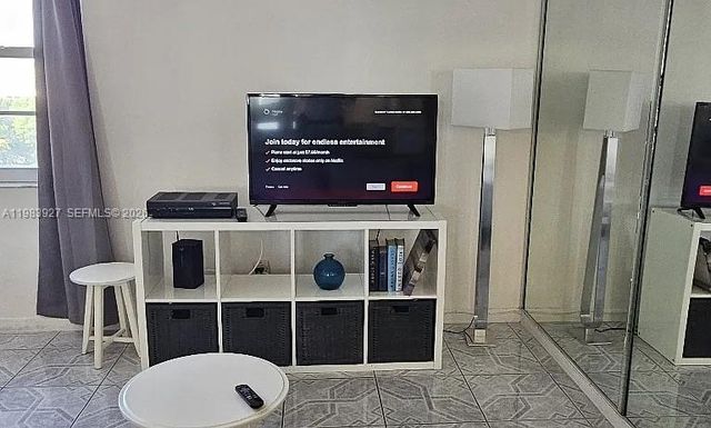 100 Lincoln Rd 616, Miami Beach, FL 33139