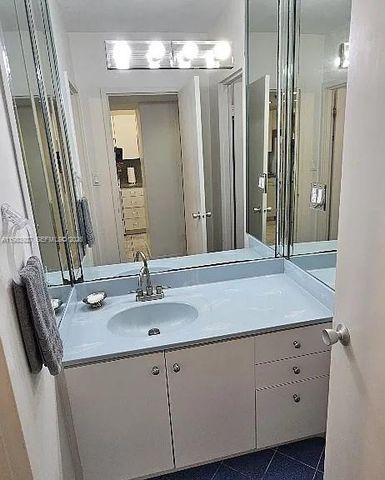 100 Lincoln Rd 616, Miami Beach, FL 33139