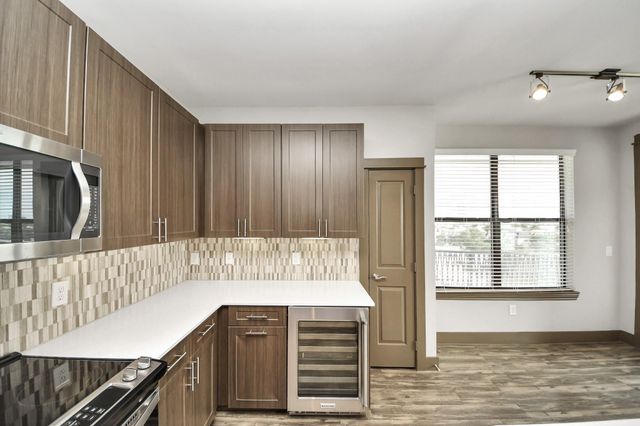 5454 Washington St Avenue 1634, Houston, TX 77007
