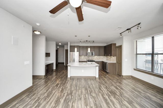 5454 Washington St Avenue 1634, Houston, TX 77007