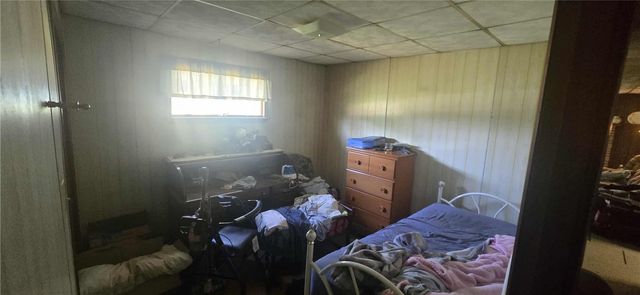 2280 Garretts Run Rd, Ford City, PA 16226