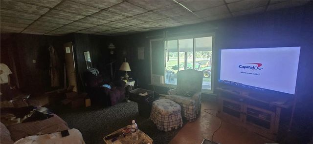 2280 Garretts Run Rd, Ford City, PA 16226