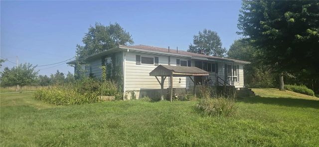 2280 Garretts Run Rd, Ford City, PA 16226