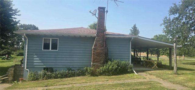 2280 Garretts Run Rd, Ford City, PA 16226