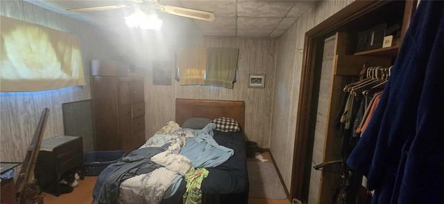 2280 Garretts Run Rd, Ford City, PA 16226