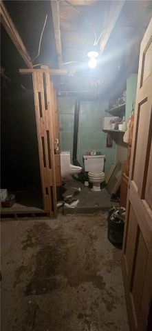 2280 Garretts Run Rd, Ford City, PA 16226