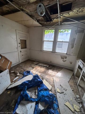 12052 American Street, Detroit, MI 48204