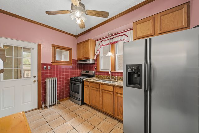 9860 S Avenue H, Chicago, IL 60617
