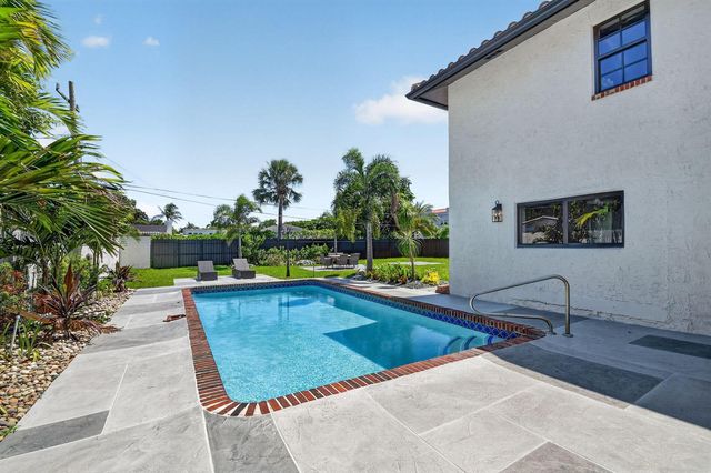 308 Greymon Drive, West Palm Beach, FL 33405