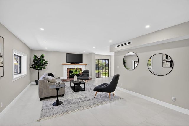 308 Greymon Drive, West Palm Beach, FL 33405