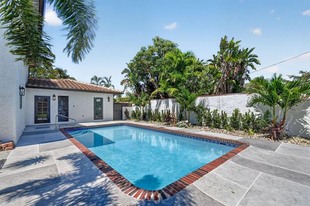 308 Greymon Drive, West Palm Beach, FL 33405