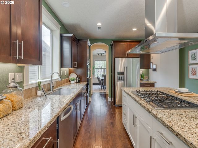 16848 Nw STALDER Ln, Portland, OR 97229