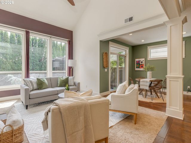 16848 Nw STALDER Ln, Portland, OR 97229