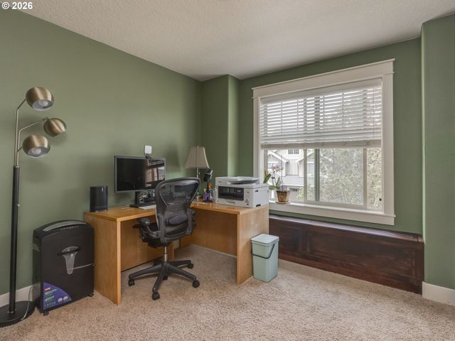 16848 Nw STALDER Ln, Portland, OR 97229