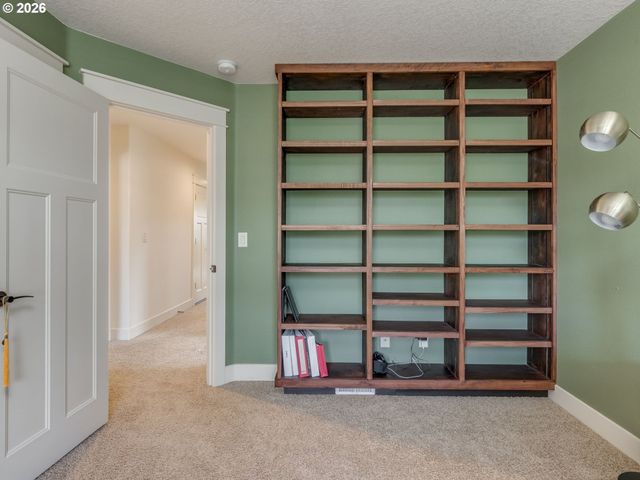 16848 Nw STALDER Ln, Portland, OR 97229