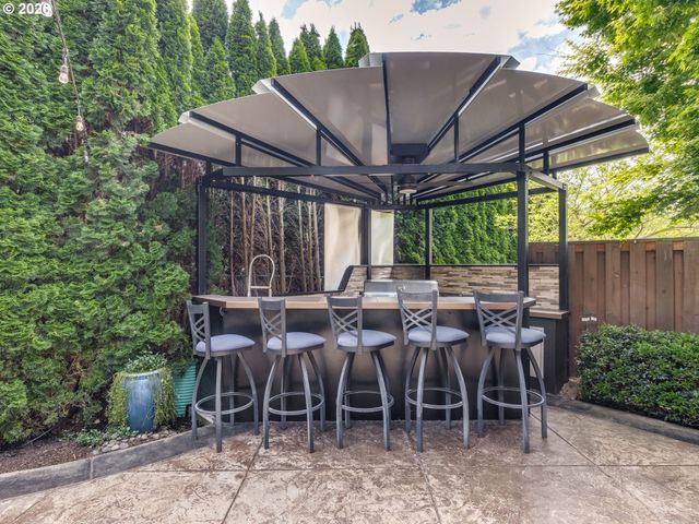 16848 Nw STALDER Ln, Portland, OR 97229