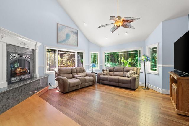 7034 Scotts Valley Drive, Scotts Valley, CA 95066