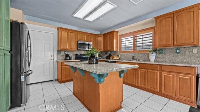 14998 Mustang lane, Fontana, CA 92336