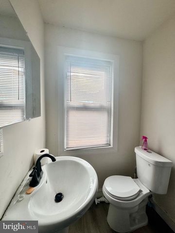 110 HILLSIDE AVE, Darby, PA 19023