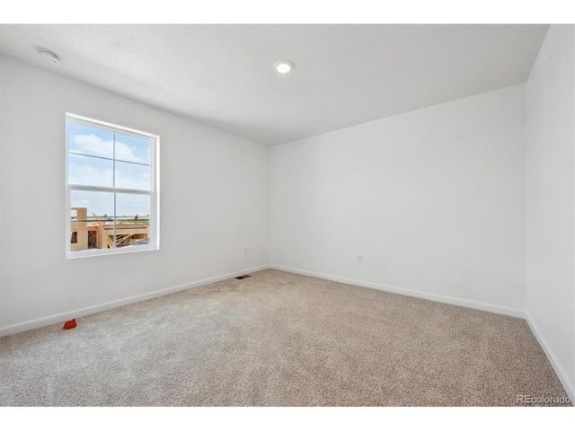 313 W Owen Ave, Keenesburg, CO 80643