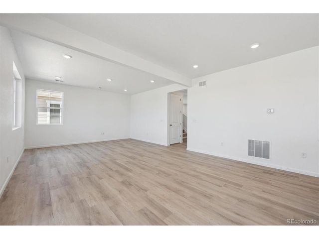 313 W Owen Ave, Keenesburg, CO 80643