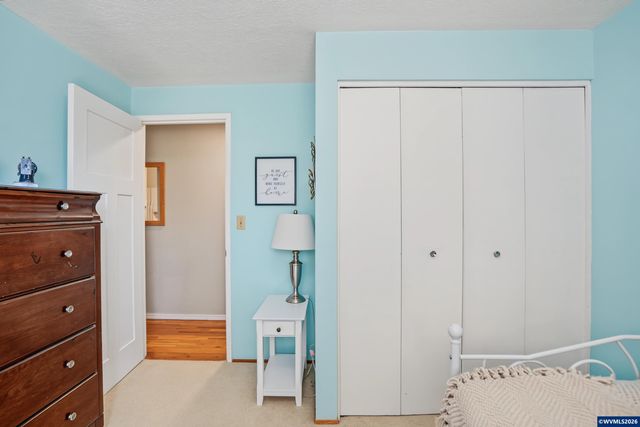 1306 Hampton Wy, Woodburn, OR 97071