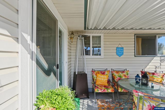 1306 Hampton Wy, Woodburn, OR 97071