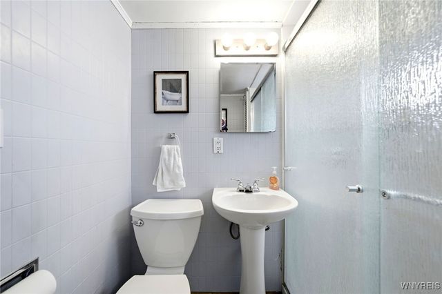 62 Chadduck Avenue, Buffalo, NY 14207