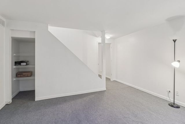 1087 Camillia Place, Fox River Grove, IL 60021