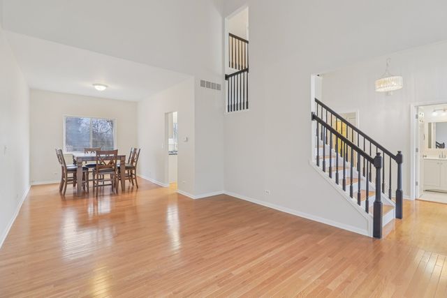 1087 Camillia Place, Fox River Grove, IL 60021