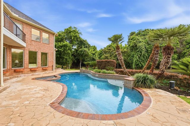 5002 Regency Drive, Sugar Land, TX 77479