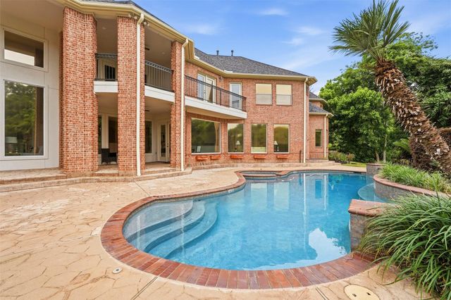 5002 Regency Drive, Sugar Land, TX 77479