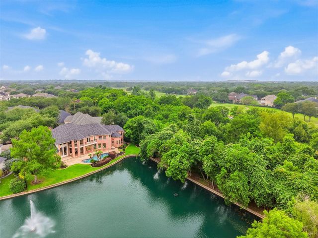 5002 Regency Drive, Sugar Land, TX 77479